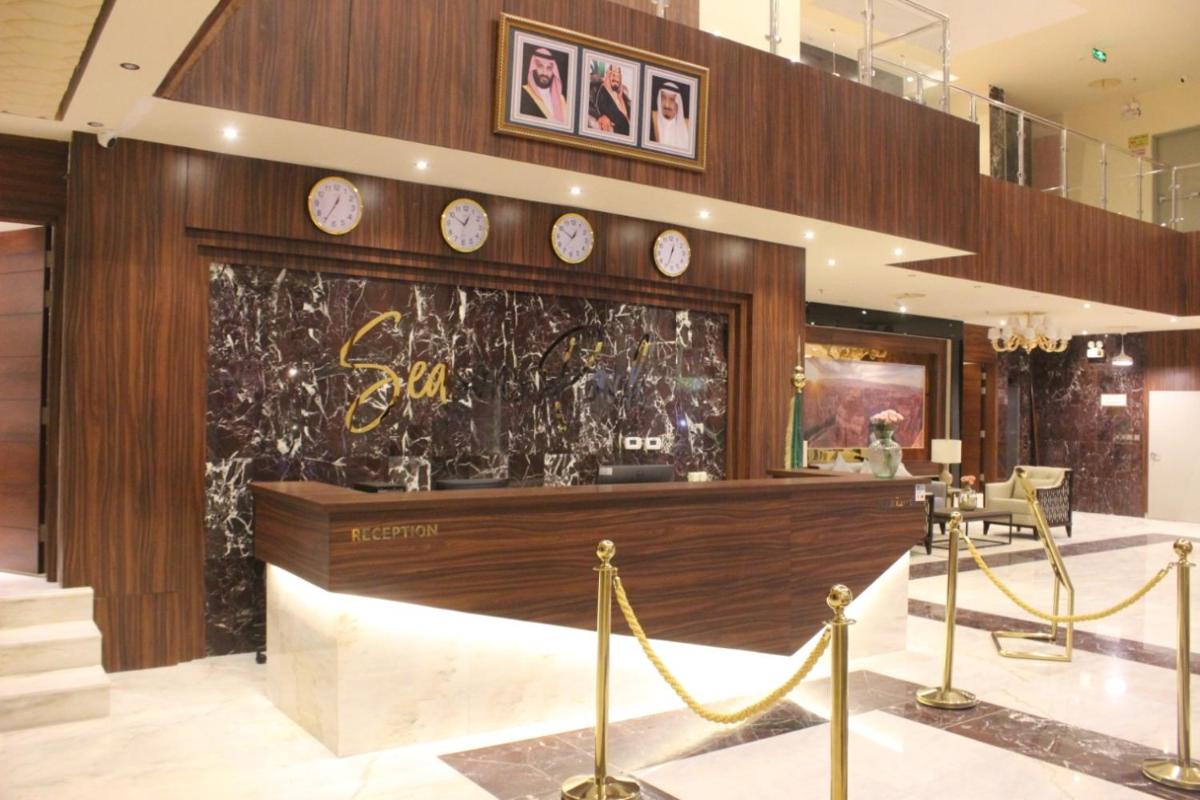 Popular attractions Area Nearby Property